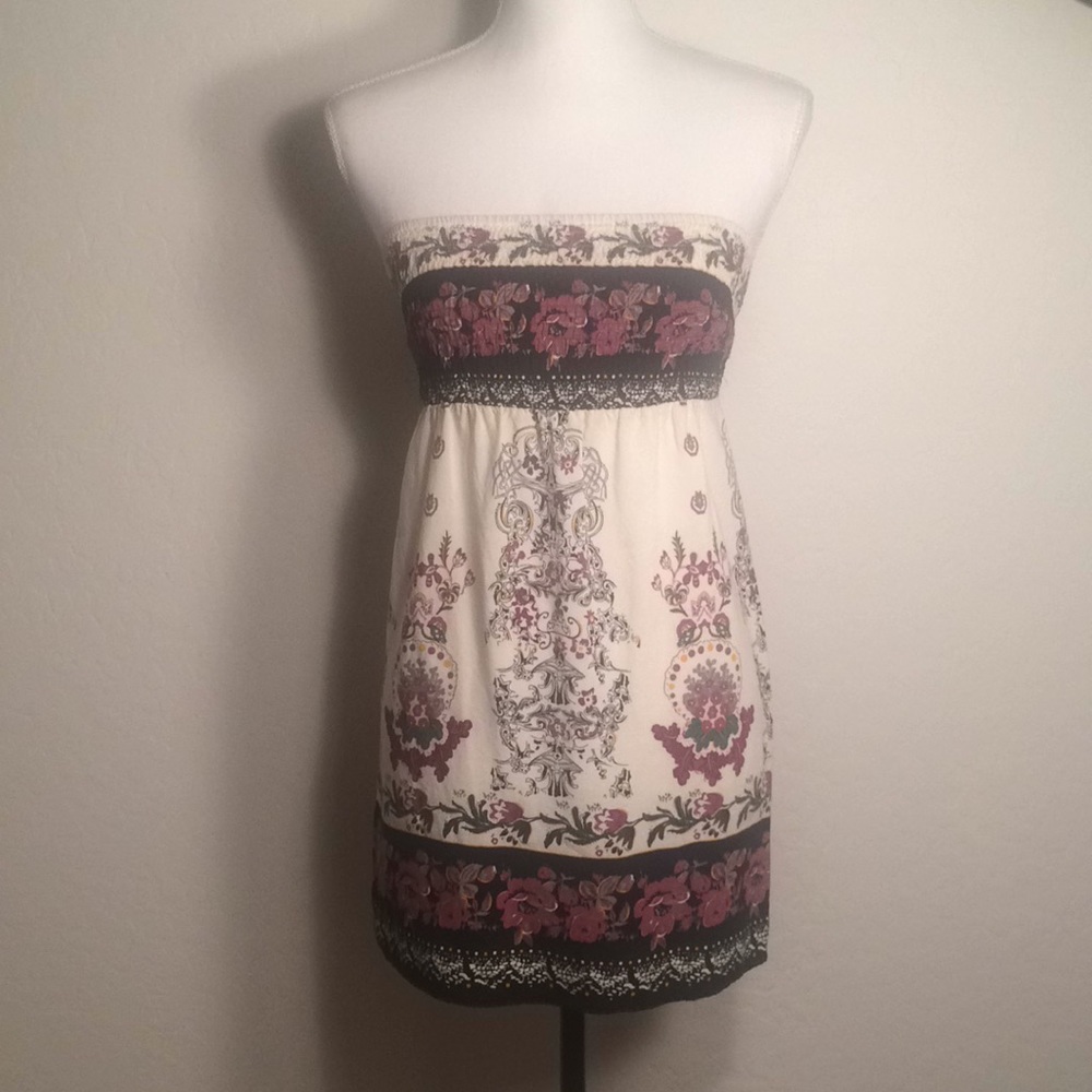 Charlotte Russe black and white top